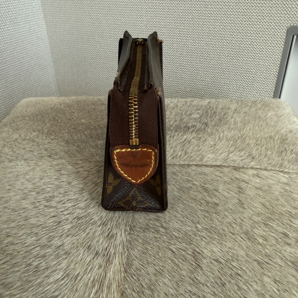 LV LOUIS VUITTON MONOGRAM POUCH POCHETTE MAKEUP TOILETRY 15 - Picture 13 of 14